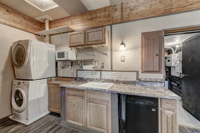 12525 JAX CT, Rapid City, SD 57702