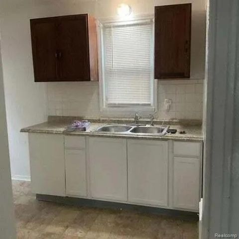 19384 Concord Street, Detroit, MI 48234