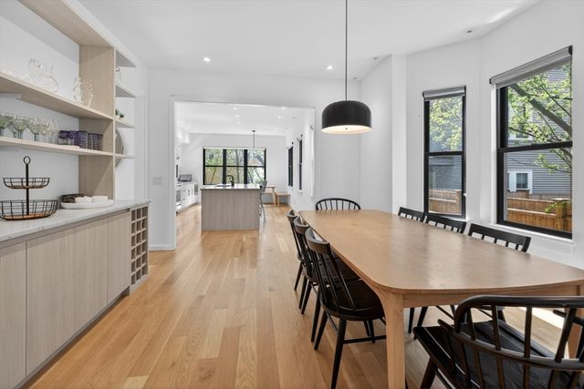 96 Henry Street 1&2, Cambridge, MA 02139