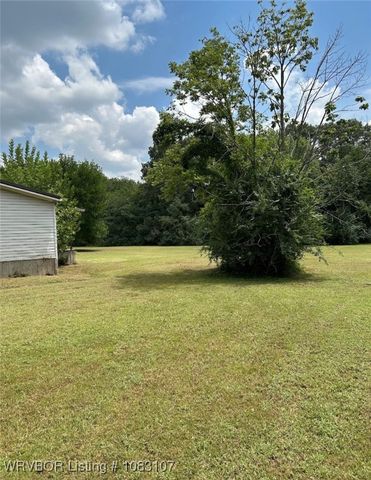 601 Howard Street, Pocola, OK 74902