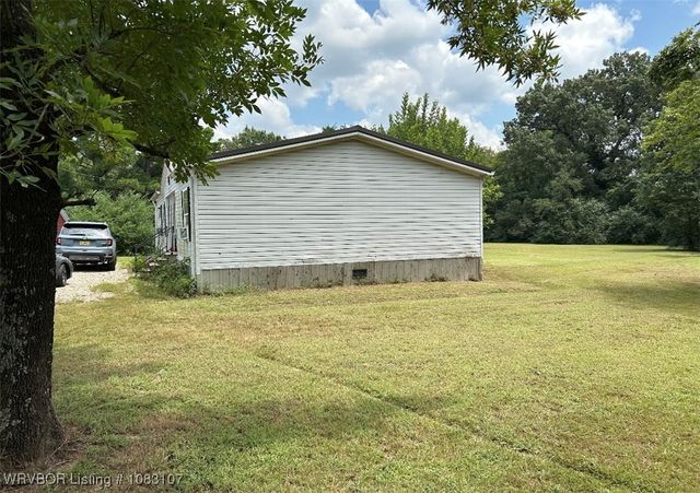 601 Howard Street, Pocola, OK 74902