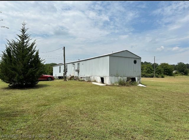 601 Howard Street, Pocola, OK 74902