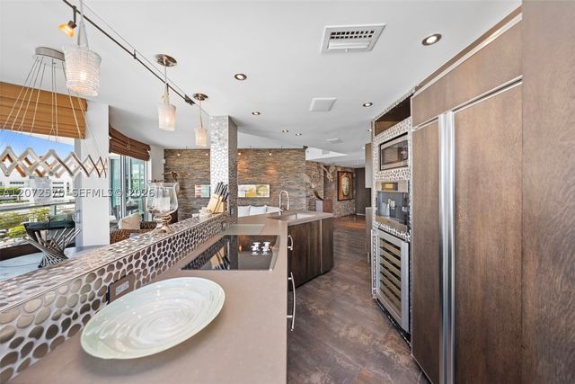 110 Washington Ave 1709, Miami Beach, FL 33139