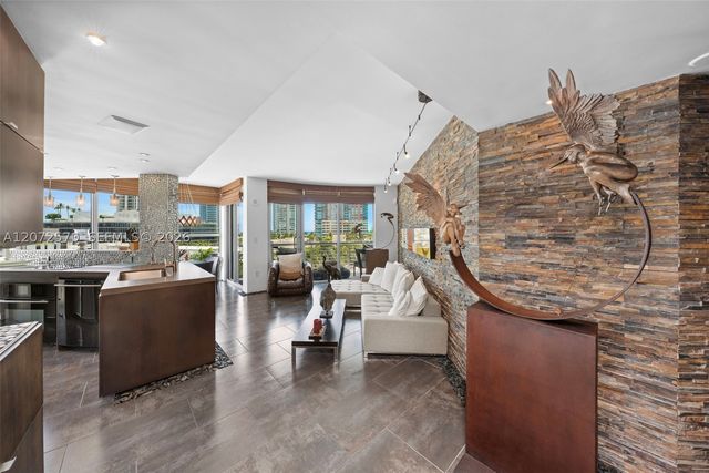 110 Washington Ave 1709, Miami Beach, FL 33139