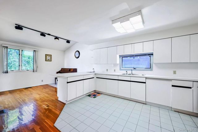 3325 149th Place, Flushing, NY 11354