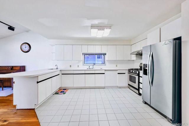 3325 149th Place, Flushing, NY 11354