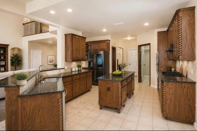 2719 Explorador, Grand Prairie, TX 75054