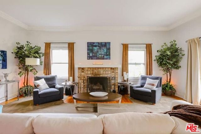 1203 S Rimpau Boulevard, Los Angeles, CA 90019