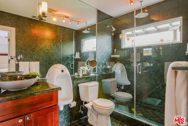 1203 S Rimpau Boulevard, Los Angeles, CA 90019