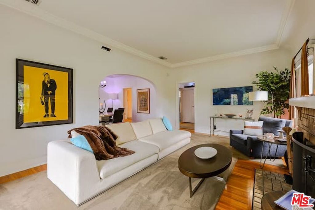 1203 S Rimpau Boulevard, Los Angeles, CA 90019