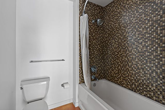 600 12th Ave S Apt 1608, Nashville, TN 37203