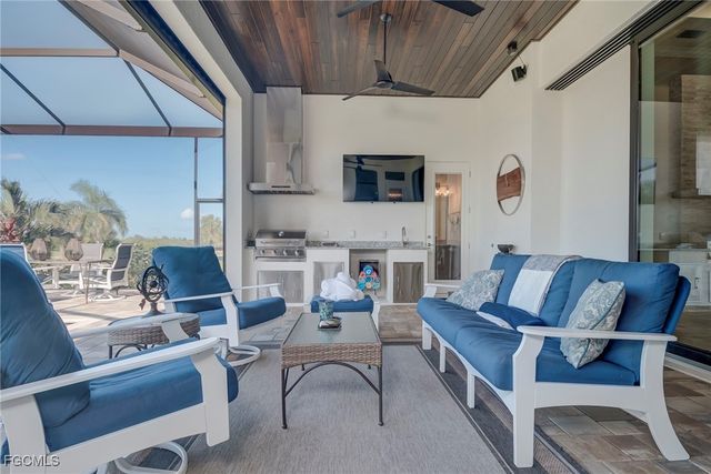 11687 Royal Tee CIR, Cape Coral, FL 33991