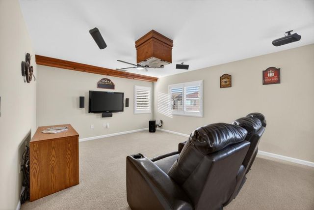 3670 Topaz Rd, West Sacramento, CA 95691