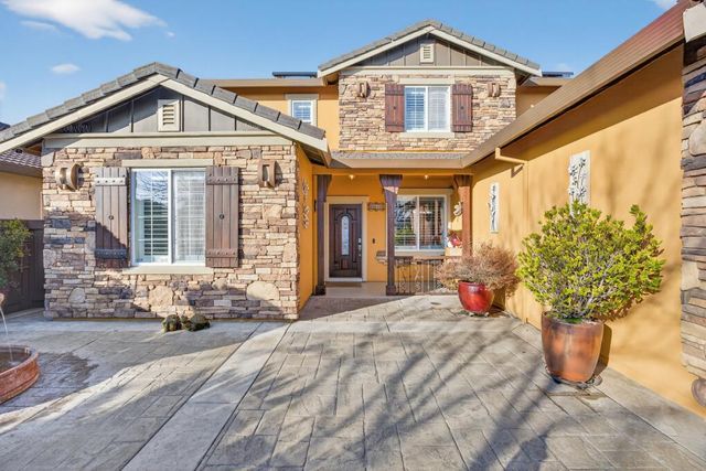 3670 Topaz Rd, West Sacramento, CA 95691