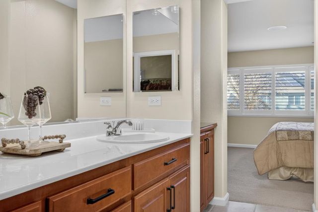 3670 Topaz Rd, West Sacramento, CA 95691