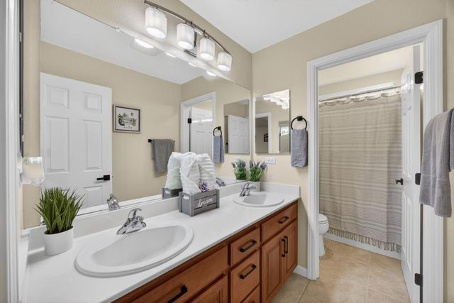 3670 Topaz Rd, West Sacramento, CA 95691