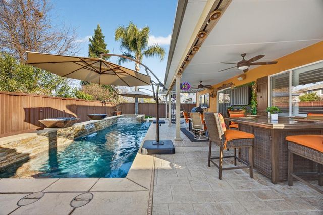 3670 Topaz Rd, West Sacramento, CA 95691