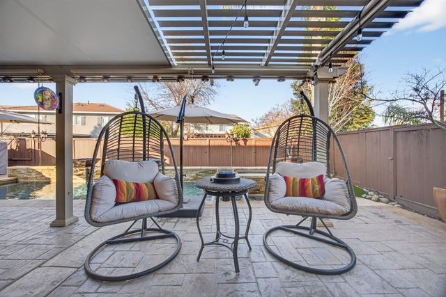 3670 Topaz Rd, West Sacramento, CA 95691