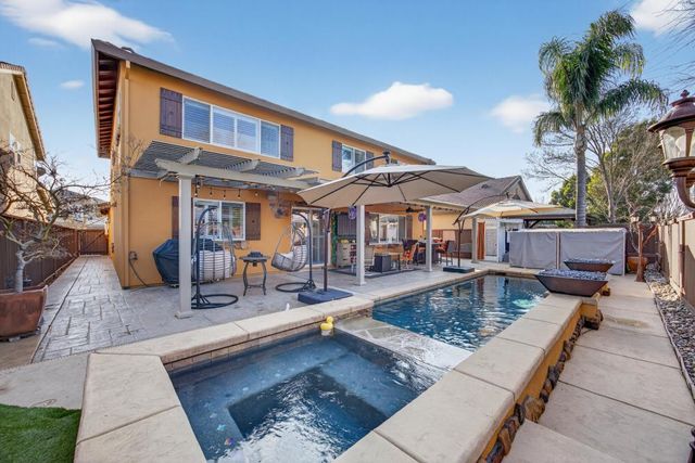 3670 Topaz Rd, West Sacramento, CA 95691