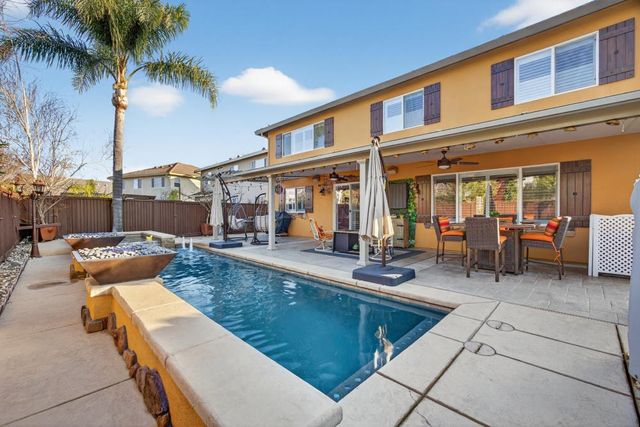 3670 Topaz Rd, West Sacramento, CA 95691