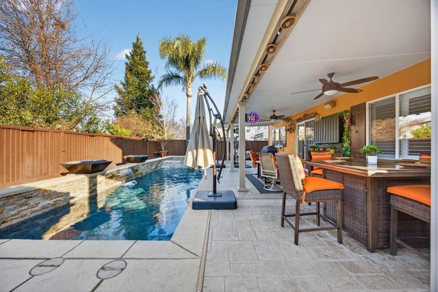 3670 Topaz Rd, West Sacramento, CA 95691