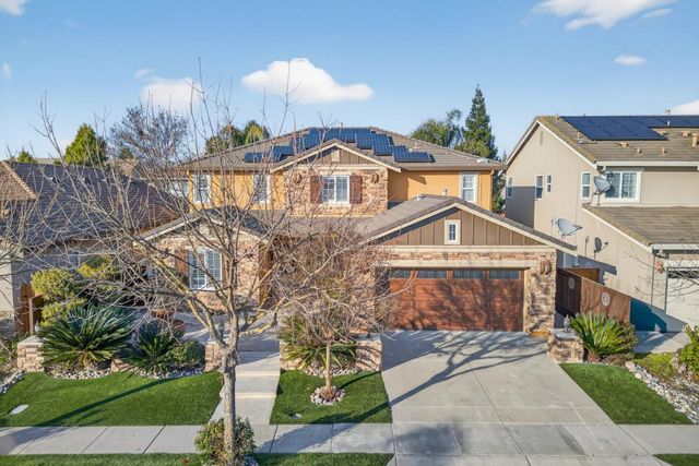 3670 Topaz Rd, West Sacramento, CA 95691