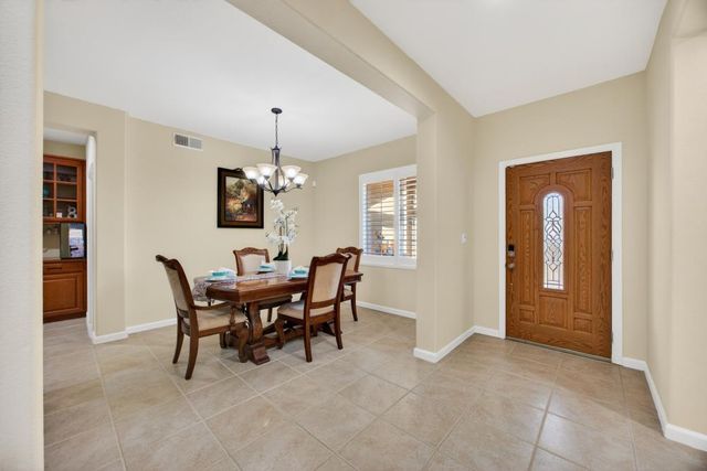 3670 Topaz Rd, West Sacramento, CA 95691