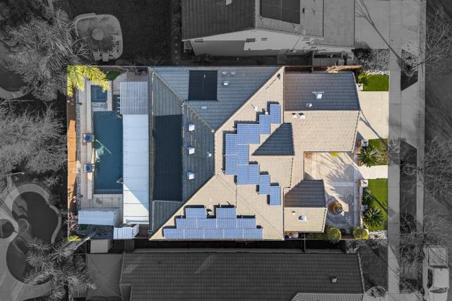 3670 Topaz Rd, West Sacramento, CA 95691