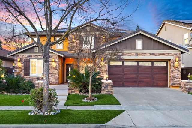 3670 Topaz Rd, West Sacramento, CA 95691