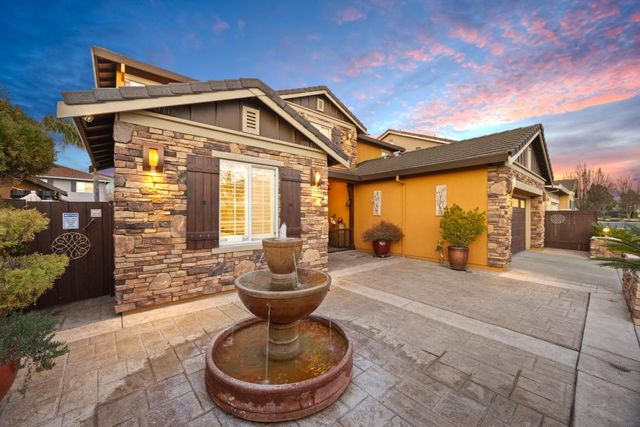 3670 Topaz Rd, West Sacramento, CA 95691