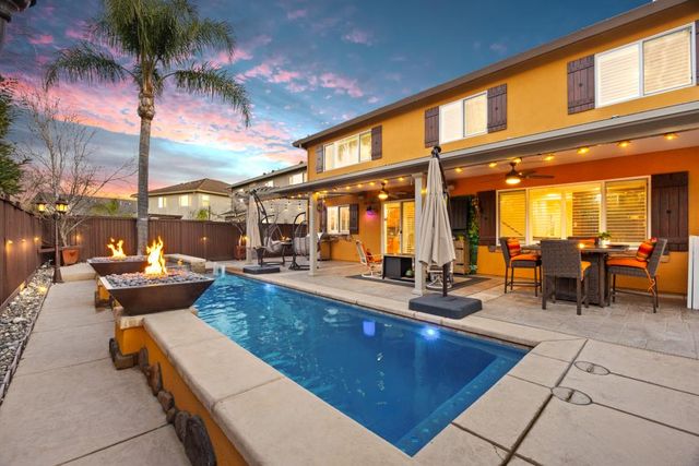 3670 Topaz Rd, West Sacramento, CA 95691