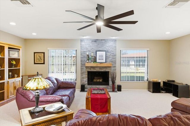 771 VIVIENDA SOUTH COURT 9, Venice, FL 34293