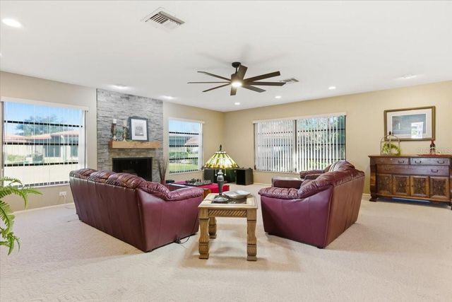 771 VIVIENDA SOUTH COURT 9, Venice, FL 34293