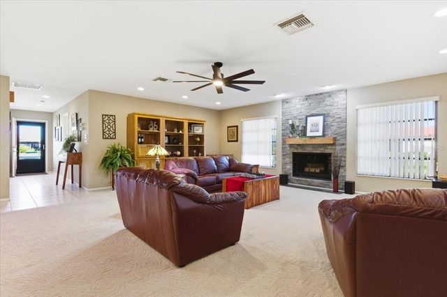 771 VIVIENDA SOUTH COURT 9, Venice, FL 34293