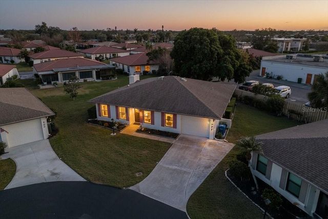 771 VIVIENDA SOUTH COURT 9, Venice, FL 34293