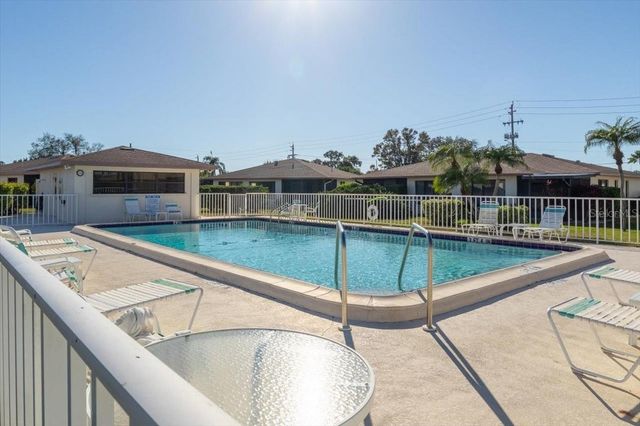 771 VIVIENDA SOUTH COURT 9, Venice, FL 34293