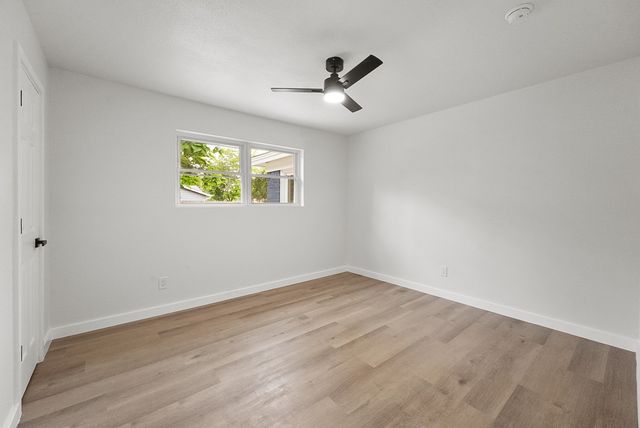 861 Woodcrest Drive, Hurst, TX 76053