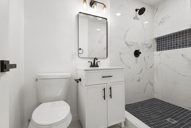 861 Woodcrest Drive, Hurst, TX 76053