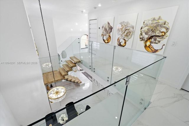 15763 SW 43rd St, Miami, FL 33185