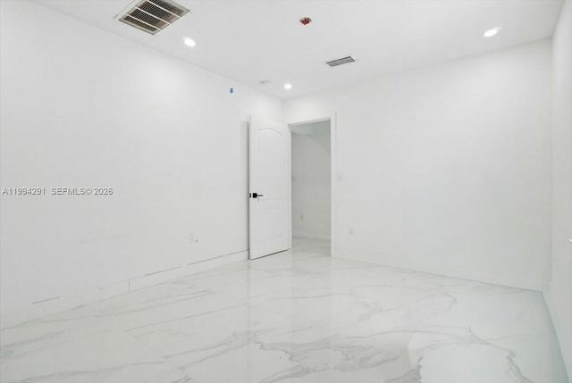 15763 SW 43rd St, Miami, FL 33185