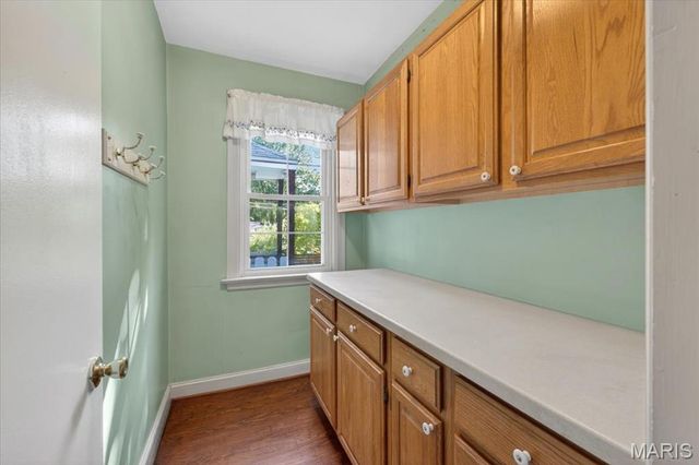 59 Middlesex Drive, St Louis, MO 63144