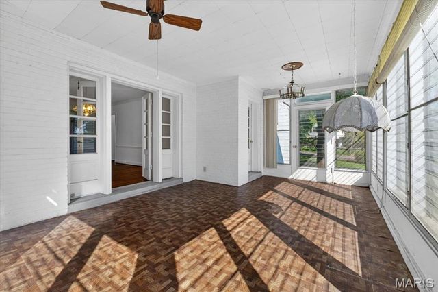 59 Middlesex Drive, St Louis, MO 63144