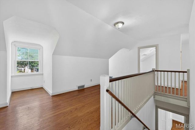 59 Middlesex Drive, St Louis, MO 63144