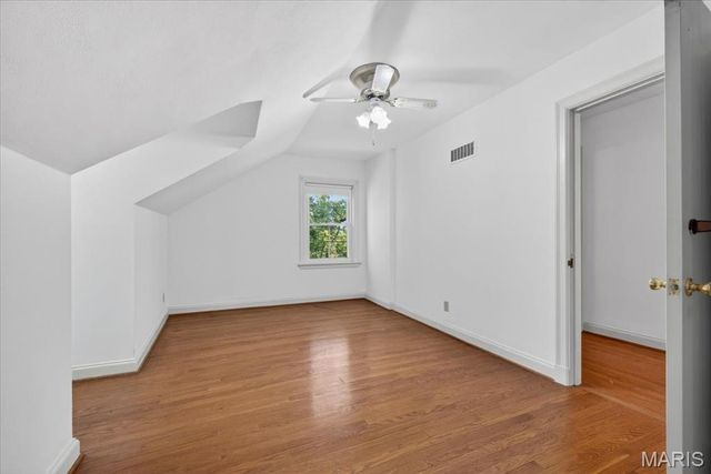 59 Middlesex Drive, St Louis, MO 63144