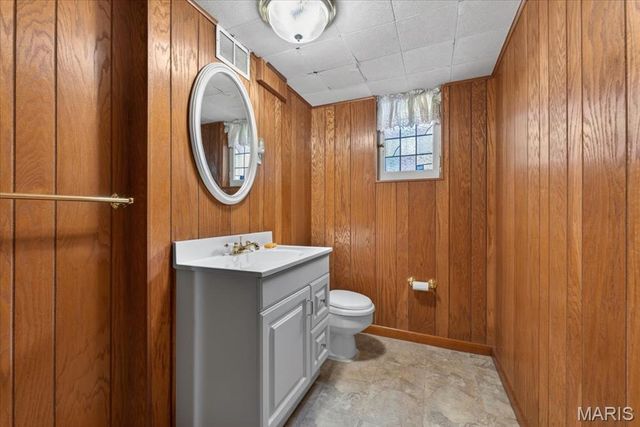 59 Middlesex Drive, St Louis, MO 63144