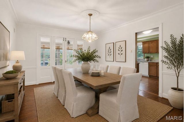 59 Middlesex Drive, St Louis, MO 63144