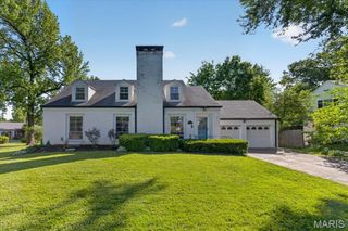 59 Middlesex Drive, St Louis, MO 63144
