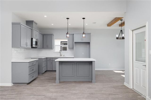 212 N Los Ebanos Boulevard, Mission, TX 78573