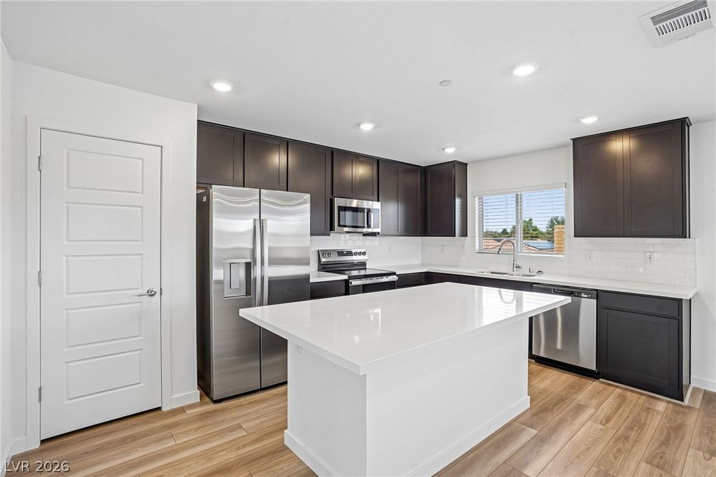 2209 Abraham Avenue, Las Vegas, NV 89106 — photo 2