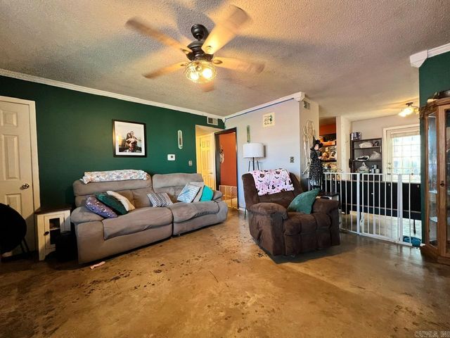 326 robin Lane, Walnut Ridge, AR 72476